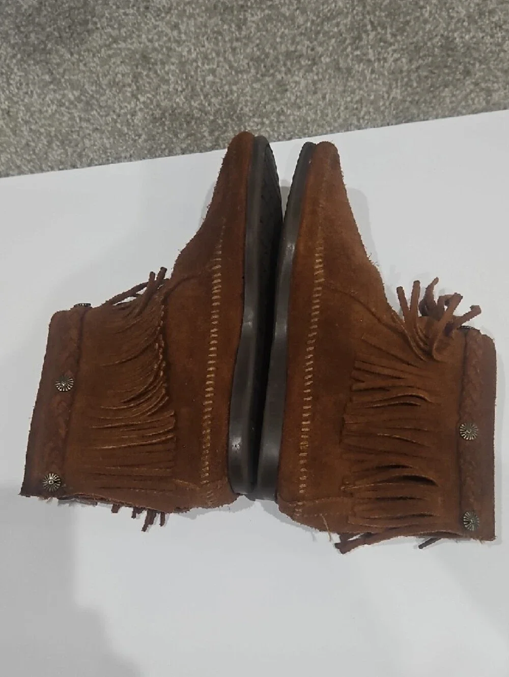 Minnetonka Chestnut High Top Back Zip Boot size 7.5